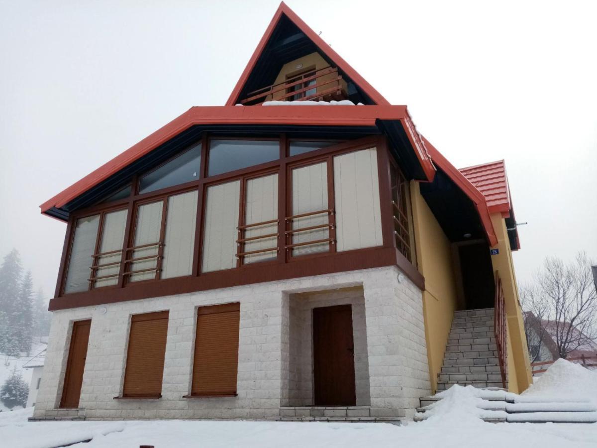 Borovnica Sweet Apartments Zabljak  Bagian luar foto
