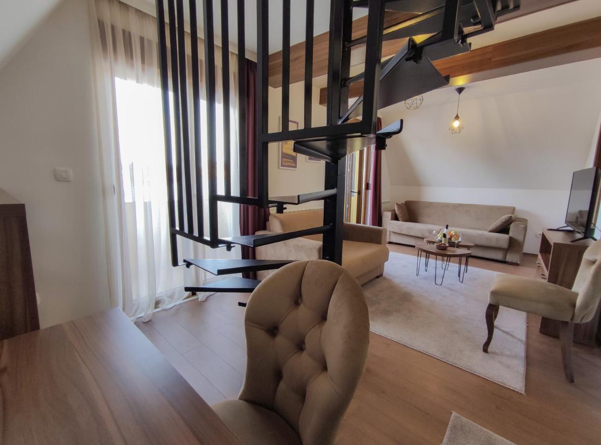 Borovnica Sweet Apartments Zabljak  Bagian luar foto